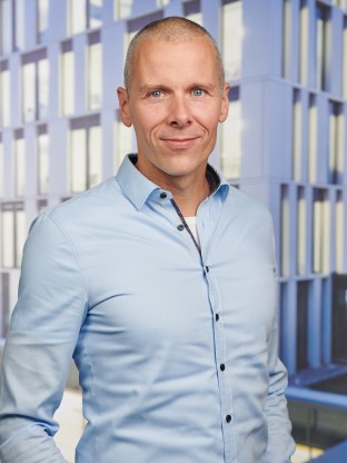 Portraitfoto Sebastian Bertram