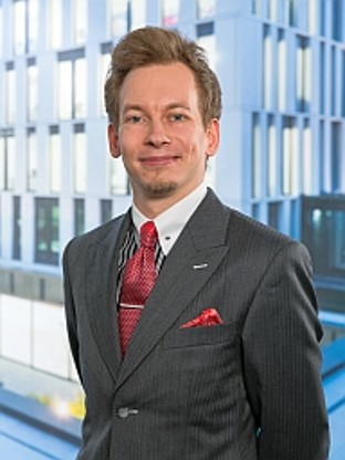 Halbpotrait Felix Dollase